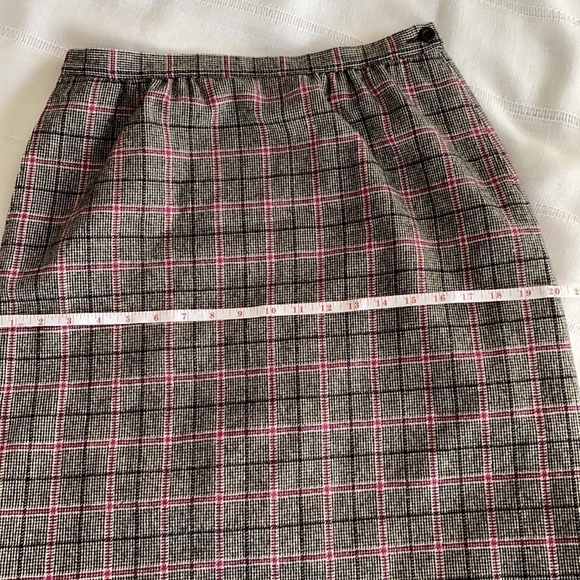 Pendleton wool pencil skirt - vintage size 10. - Picture 9 of 11